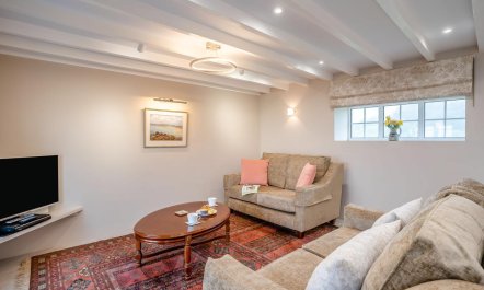 3 Bed in Gower 9