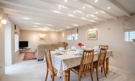 3 Bed in Gower 7