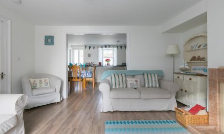 3 Bed in Marazion 1