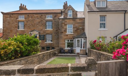 3 Bed in Sandsend 3