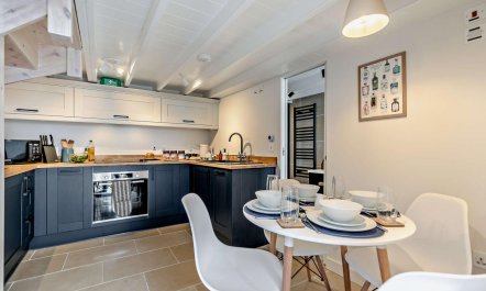 2 Bed in Porthleven 7
