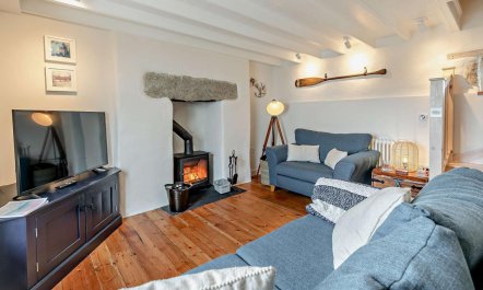 2 Bed in Porthleven 1
