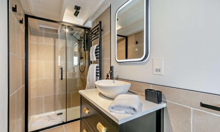 2 Bed in Porthleven 9