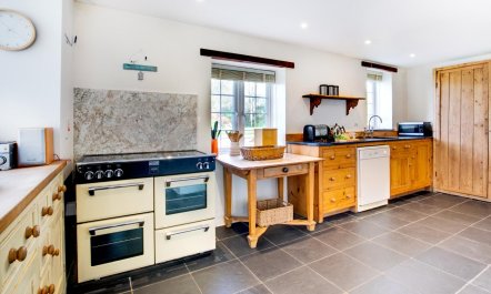 4 Bed in St. Issey 9