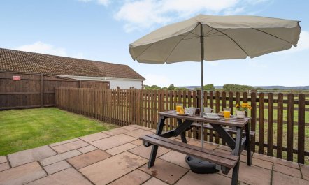 2 Bed in Gower 1