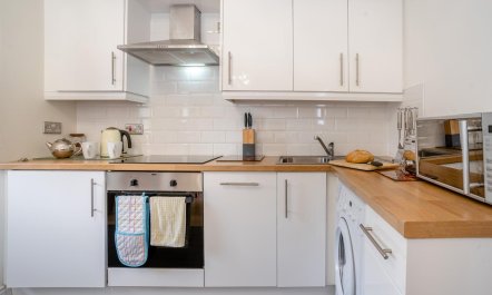 2 Bed in Gower 4