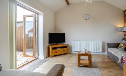 2 Bed in Gower 8