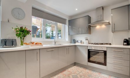 4 Bed in Ilfracombe 1