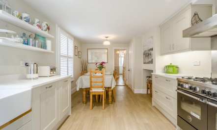 4 Bed in Southwold 8