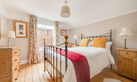 4 Bed in Southwold 2