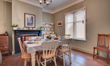 3 Bed in Scarborough 2