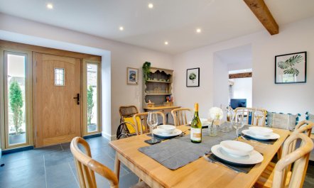 2 Bed in Aberystwyth 5