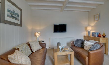 2 Bed in Aberaeron 7