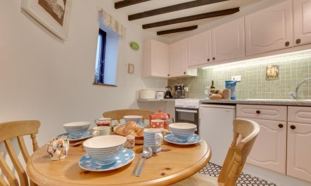 3 Bed in Kirkbymoorside 2