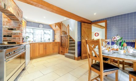 4 Bed in Southwold 5