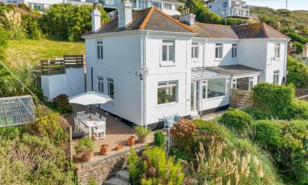 3 Bed in Praa Sands 5