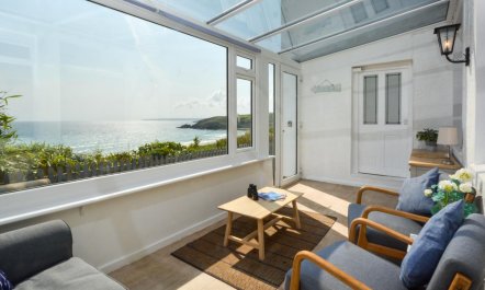 3 Bed in Praa Sands 1