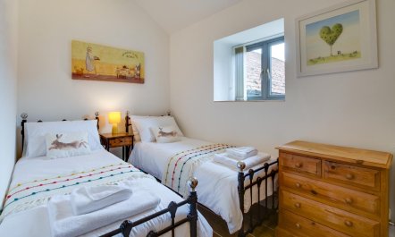 3 Bed in Shereford 8