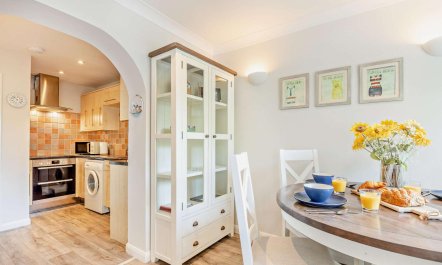 2 Bed in Putsborough 9