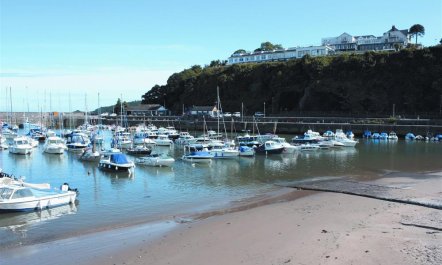 4 Bed in Saundersfoot 5