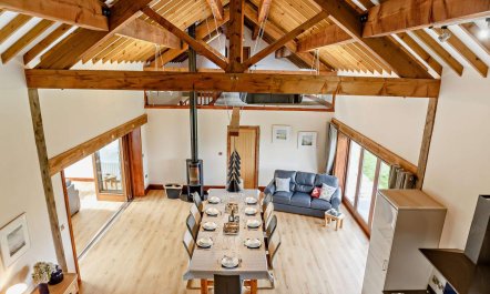 5 Bed in Menai Bridge 2