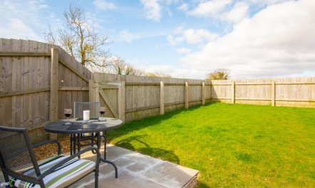 1 Bed in Ringstead 9