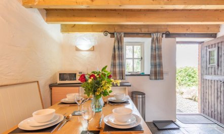 2 Bed in Trefin 7