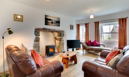 3 Bed in Aberdaron 1