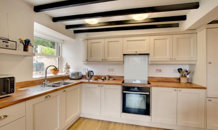 3 Bed in Aberdaron 3