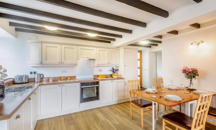 3 Bed in Aberdaron 1