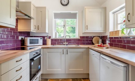 2 Bed in Trefin 3