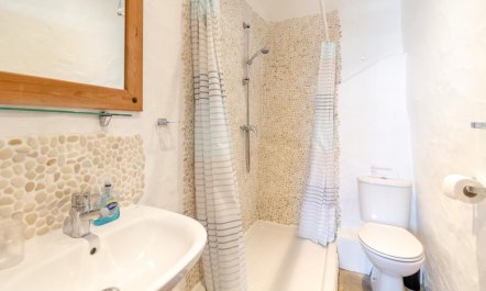2 Bed in Trefin 8