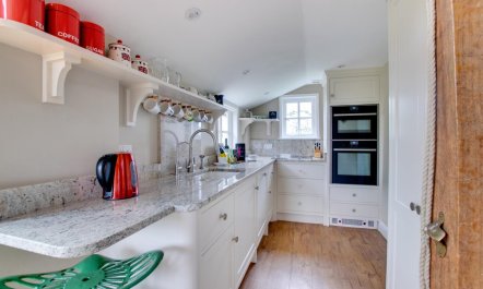 3 Bed in Lower Holbrook 4