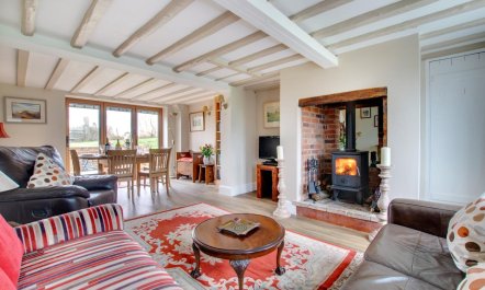 3 Bed in Lower Holbrook