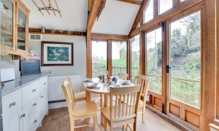 3 Bed in Lower Holbrook 2