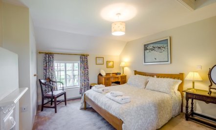 3 Bed in Lower Holbrook 3