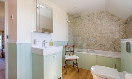 3 Bed in Lower Holbrook 4