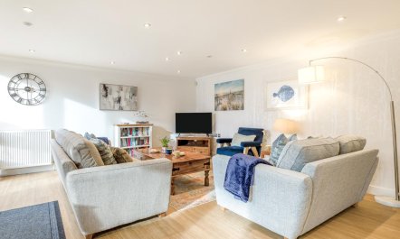 3 Bed in Old Hunstanton 1