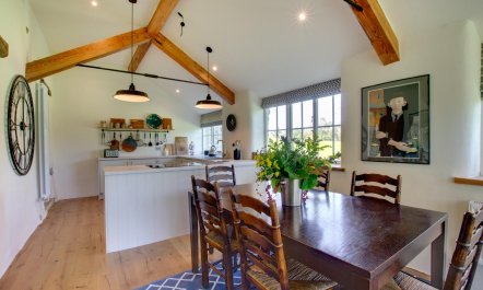 3 Bed in Carr Bank 3