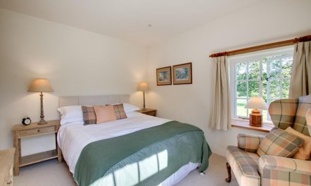 3 Bed in Carr Bank 4