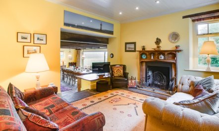 5 Bed in Llanmadoc 2