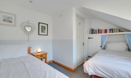 3 Bed in Gunwalloe 7