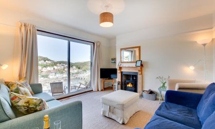 3 Bed in Looe