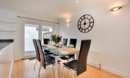 2 Bed in Porthleven 3