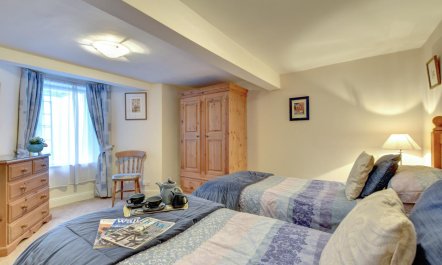 2 Bed in Bowness-on-Windermere 9