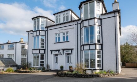 2 Bed in Bowness-on-Windermere