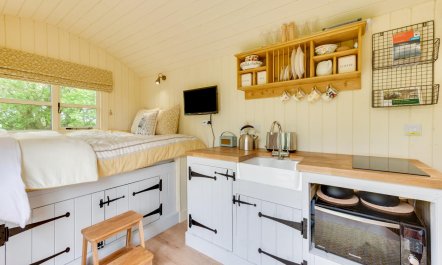 1 Bed in All Saints South Elmham 4