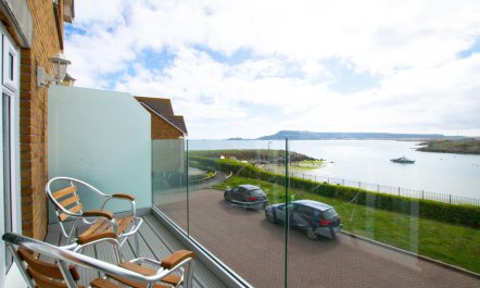 3 Bed in Wyke Regis 1