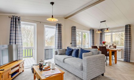 2 Bed in Lanteglos 3