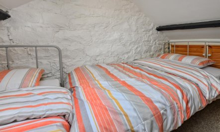 2 Bed in Nefyn 6